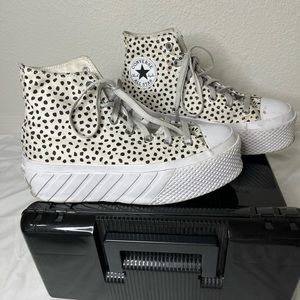 Spots PLATFORM CHUCKS!! (Sooo comfy!)